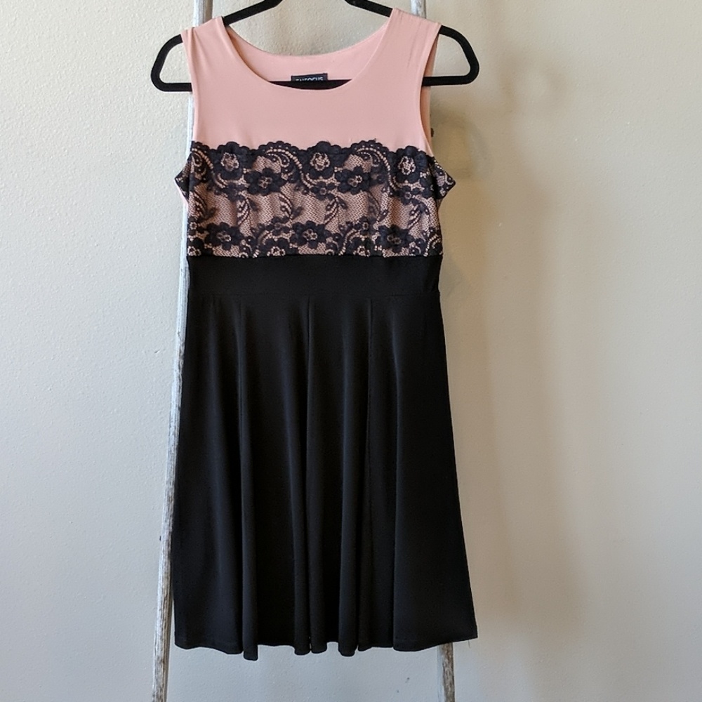 Lace Rose/Black Dress